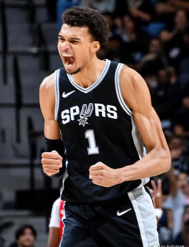 包含小牛客场轻取灰熊,唐斯着实展现统治力的词条 包含小牛客场轻取灰熊,唐斯着实展现统治力的词条