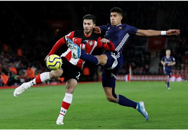 包含沃特福德客场负于莱切斯特城,遭遇两连败的词条 包含沃特福德客场负于莱切斯特城,遭遇两连败的词条