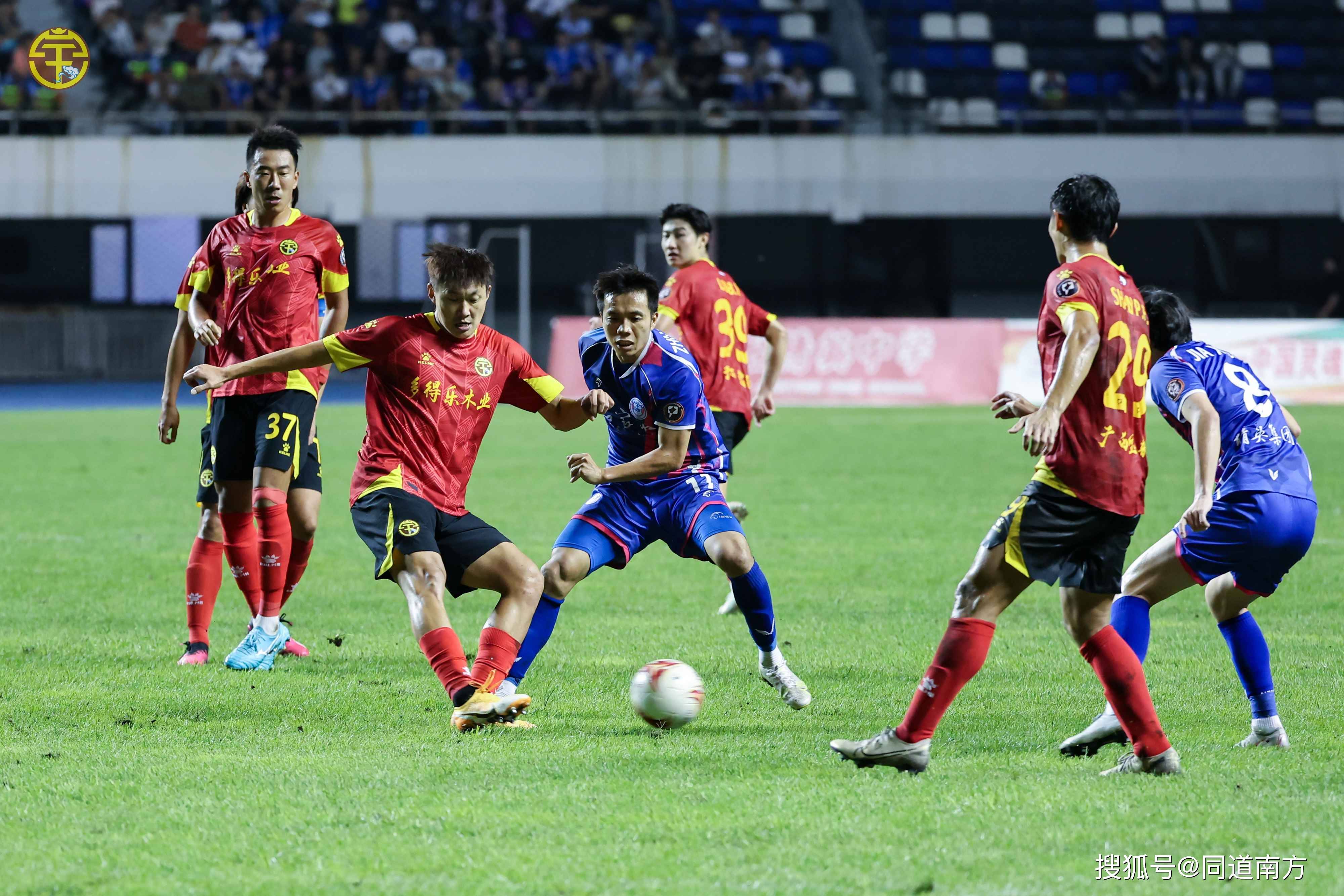 门神再现神奇扑救，惊艳全场球迷