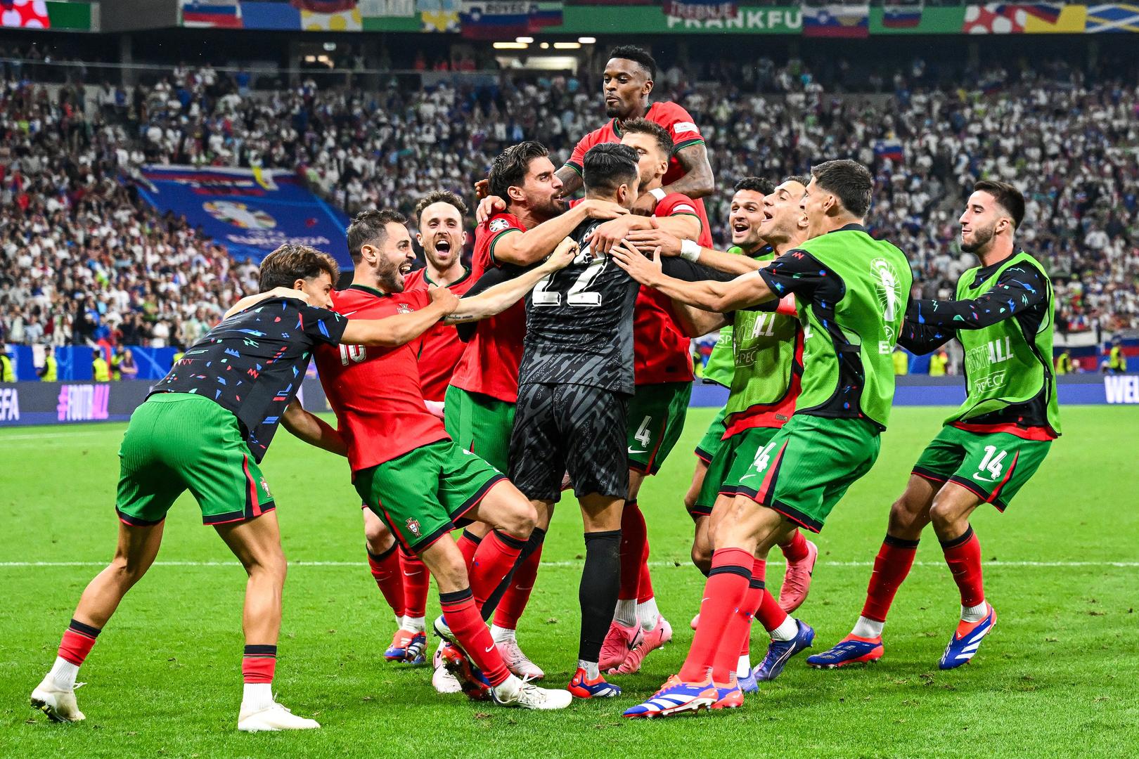 开云下载-关于葡萄牙队双杀对手，轻松跻身欧洲杯的信息