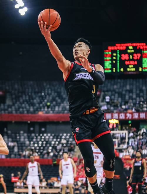 江苏主场告捷，豪取八连胜，霸气十足的简单介绍