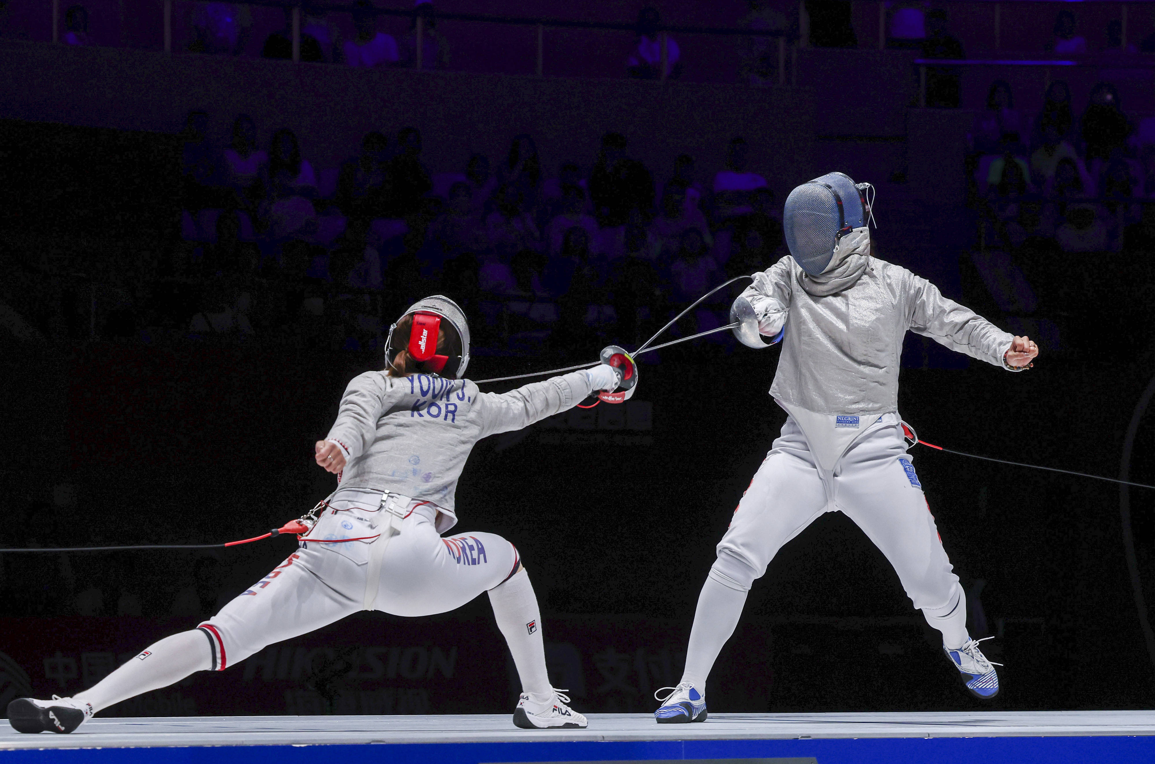 亚洲击剑选手实现逆袭,晋级决赛 亚洲击剑选手实现逆袭,晋级决赛