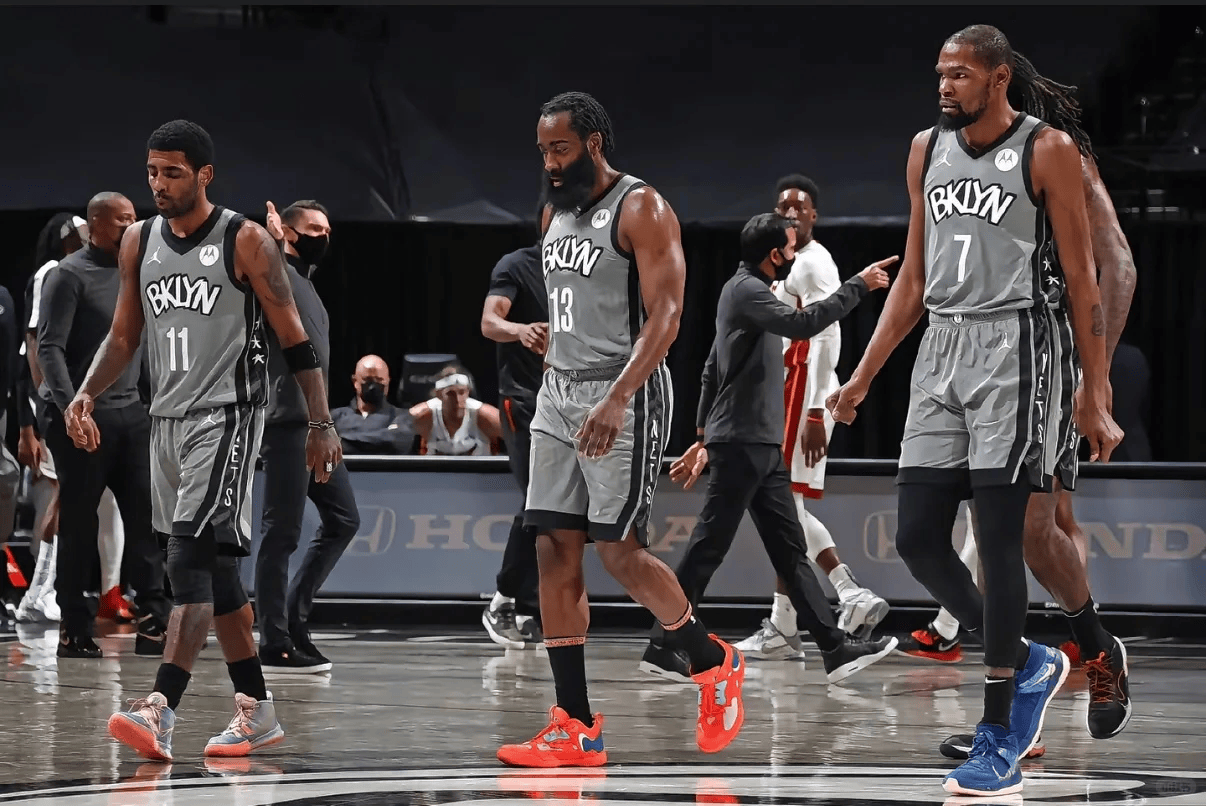 开云体育APP下载-篮网主场不敌独行侠，杜兰特再砍分