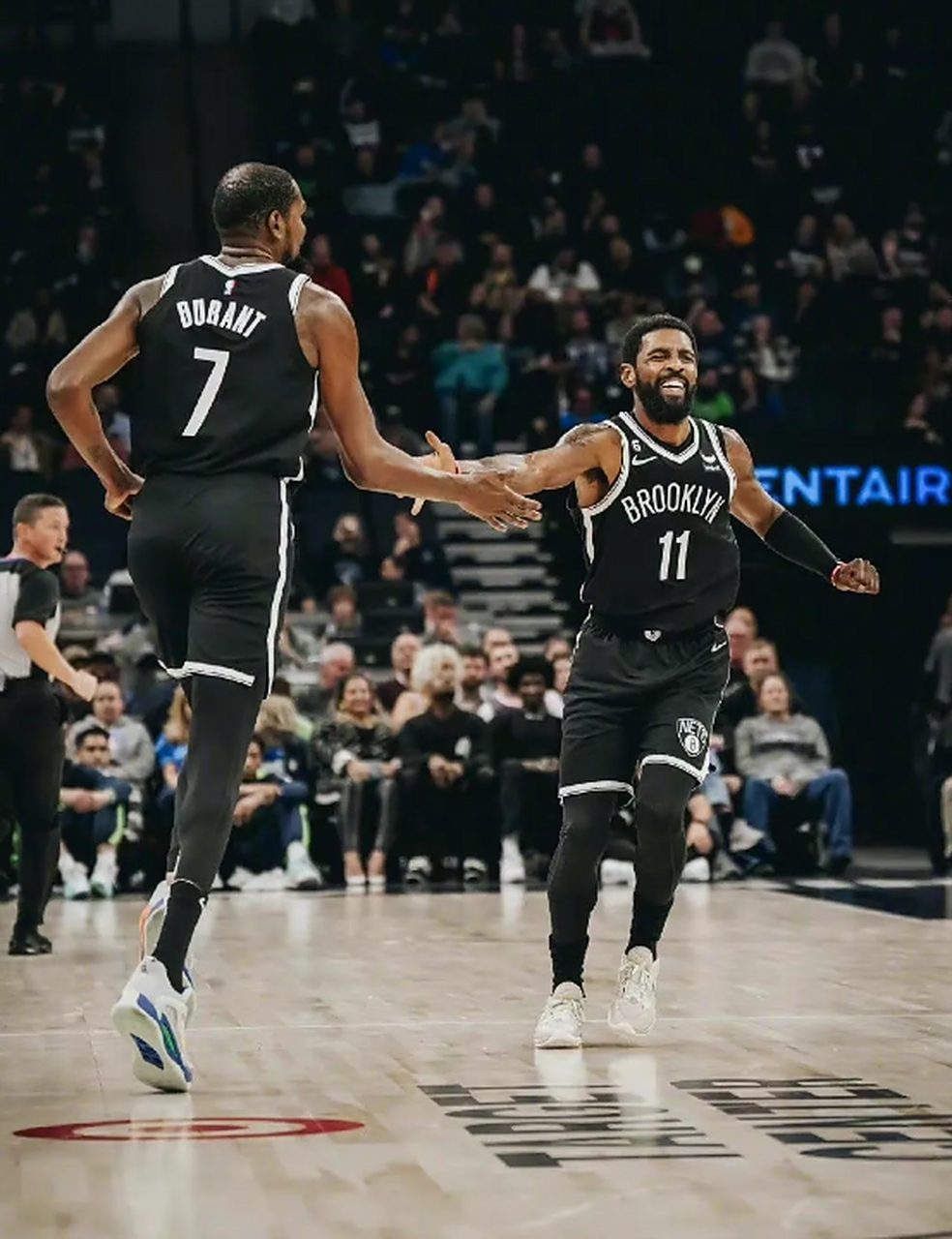 篮网主场不敌独行侠,杜兰特再砍分 篮网主场不敌独行侠,杜兰特再砍分