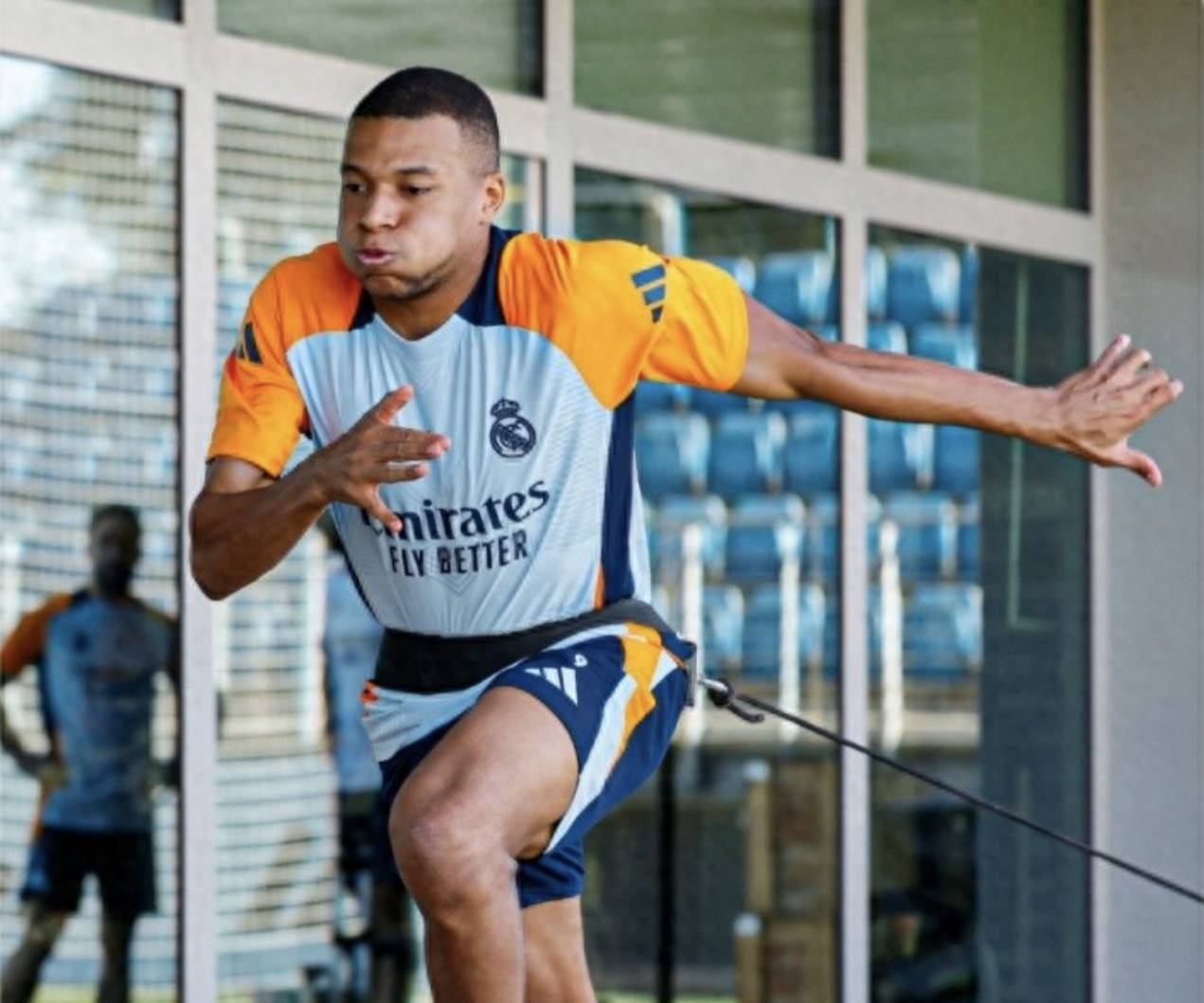 开云平台-马德里城凭一人之力逆转战局球迷高呼不可思议的简单介绍