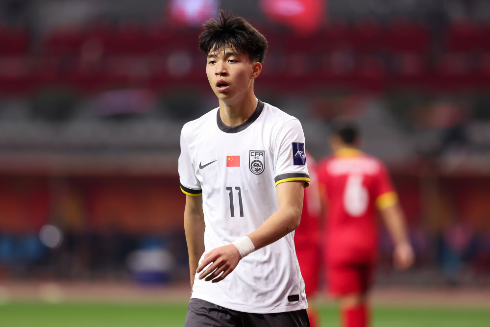 开云下载-亚洲明星球员表现抢眼，获得球迷誉赞