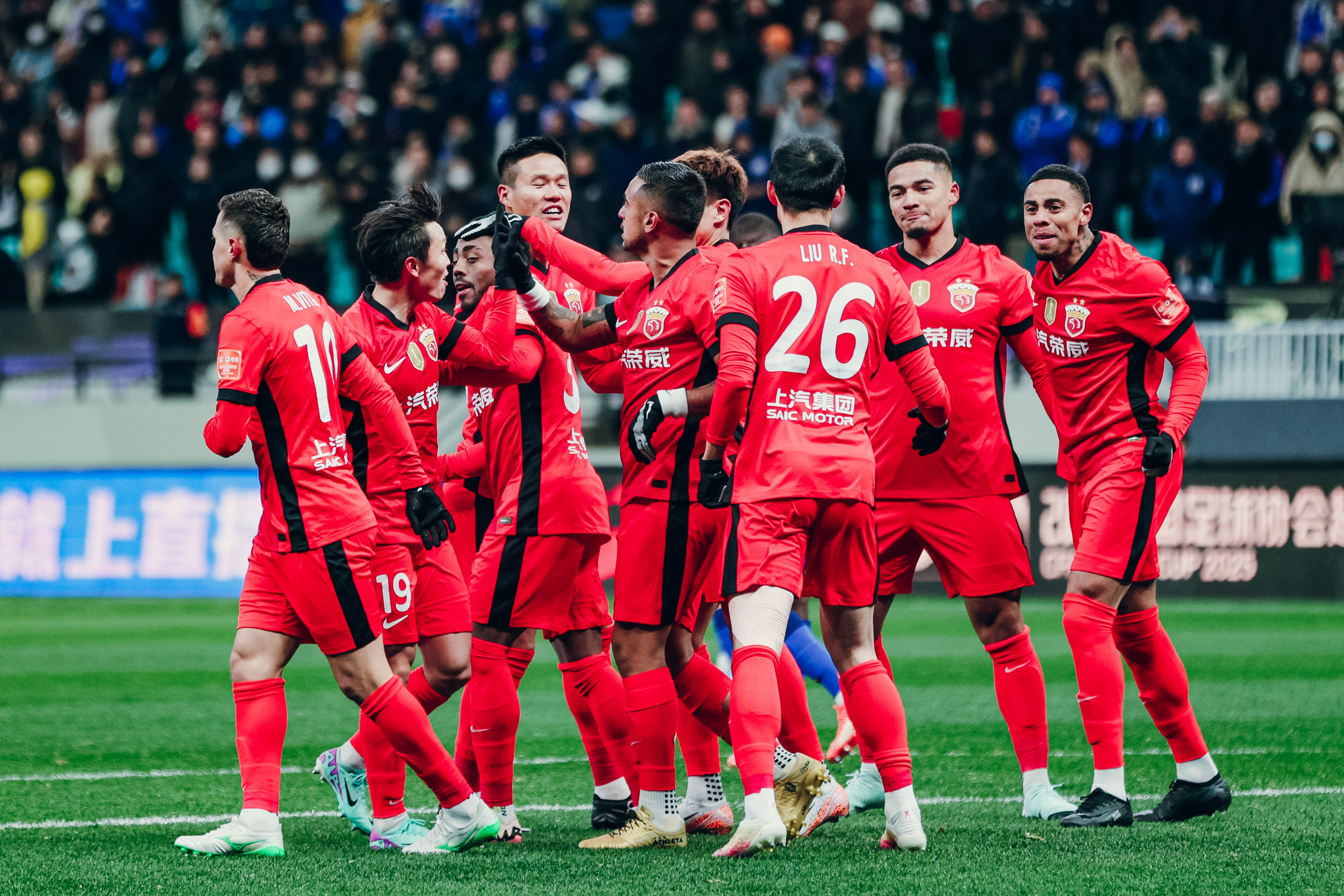 球队在比赛中展现统一配合,斩获胜利的简单介绍 球队在比赛中展现统一配合,斩获胜利的简单介绍