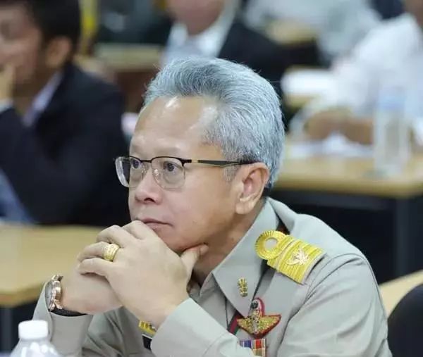 泰国女子足球队迎来新主教练 泰国女子足球队迎来新主教练