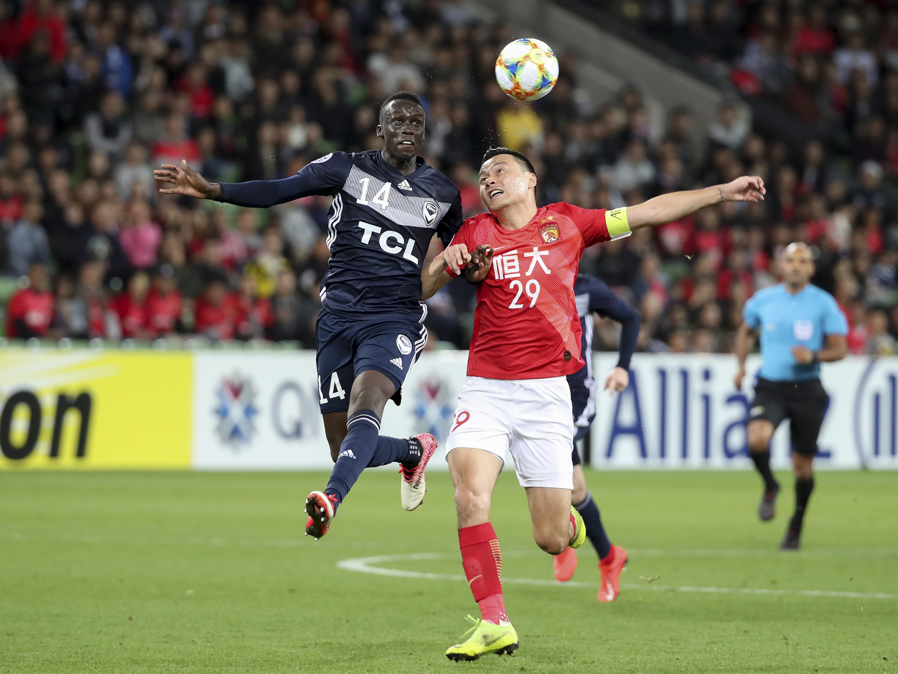 广州恒大提前两轮出线亚冠小组赛的简单介绍