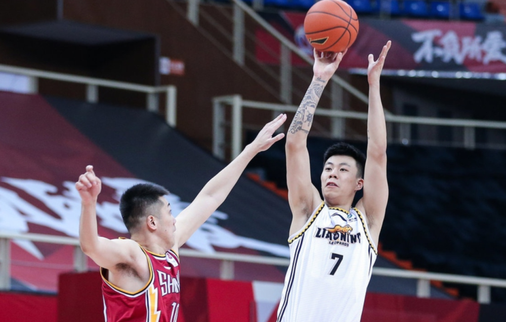 山东队进攻火力全开,力挫对手 山东队进攻火力全开,力挫对手