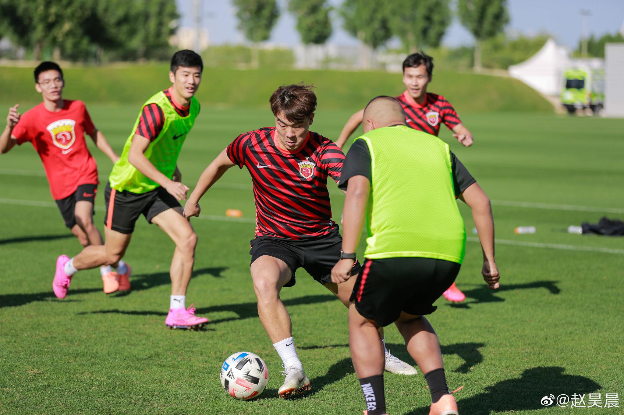 高温天气下,亚冠球员需要如何调整体能 高温天气下,亚冠球员需要如何调整体能