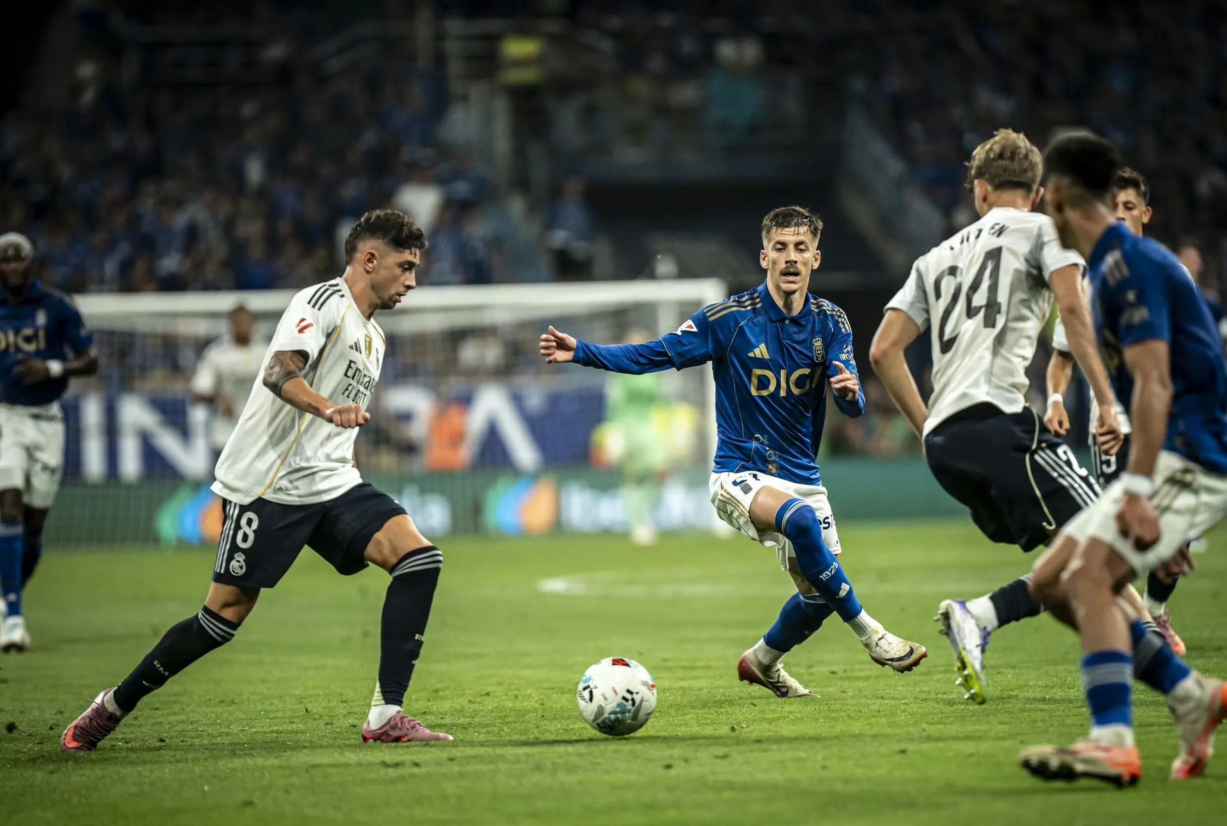 包含塞维利亚客场大胜比利亚雷亚尔，强势抢占积分榜前列的词条