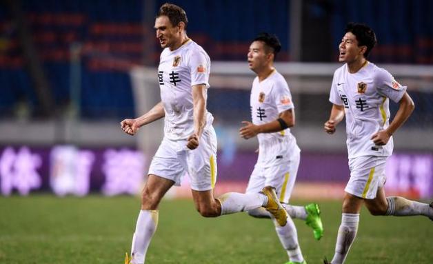 开云体育中国-重庆队顽强战胜对手，再接再厉