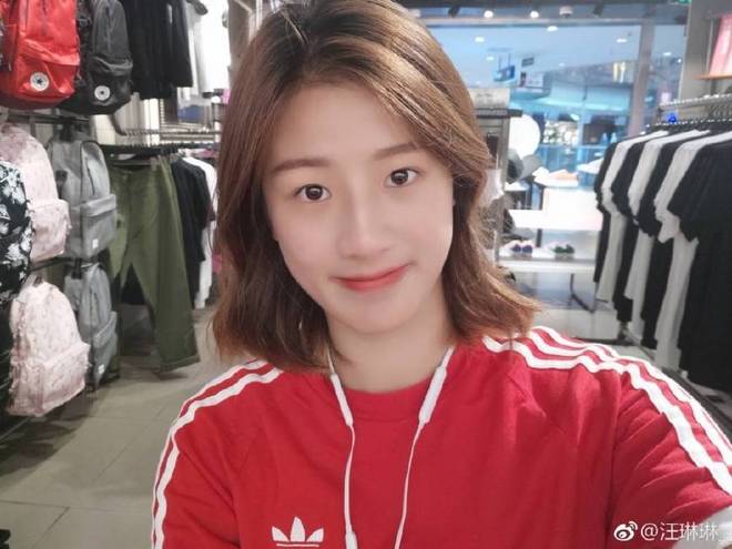 开云下载-呼吁关注女足运动员的福利问题