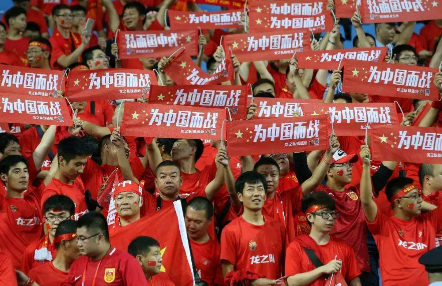 呼吁关注女足运动员的福利问题