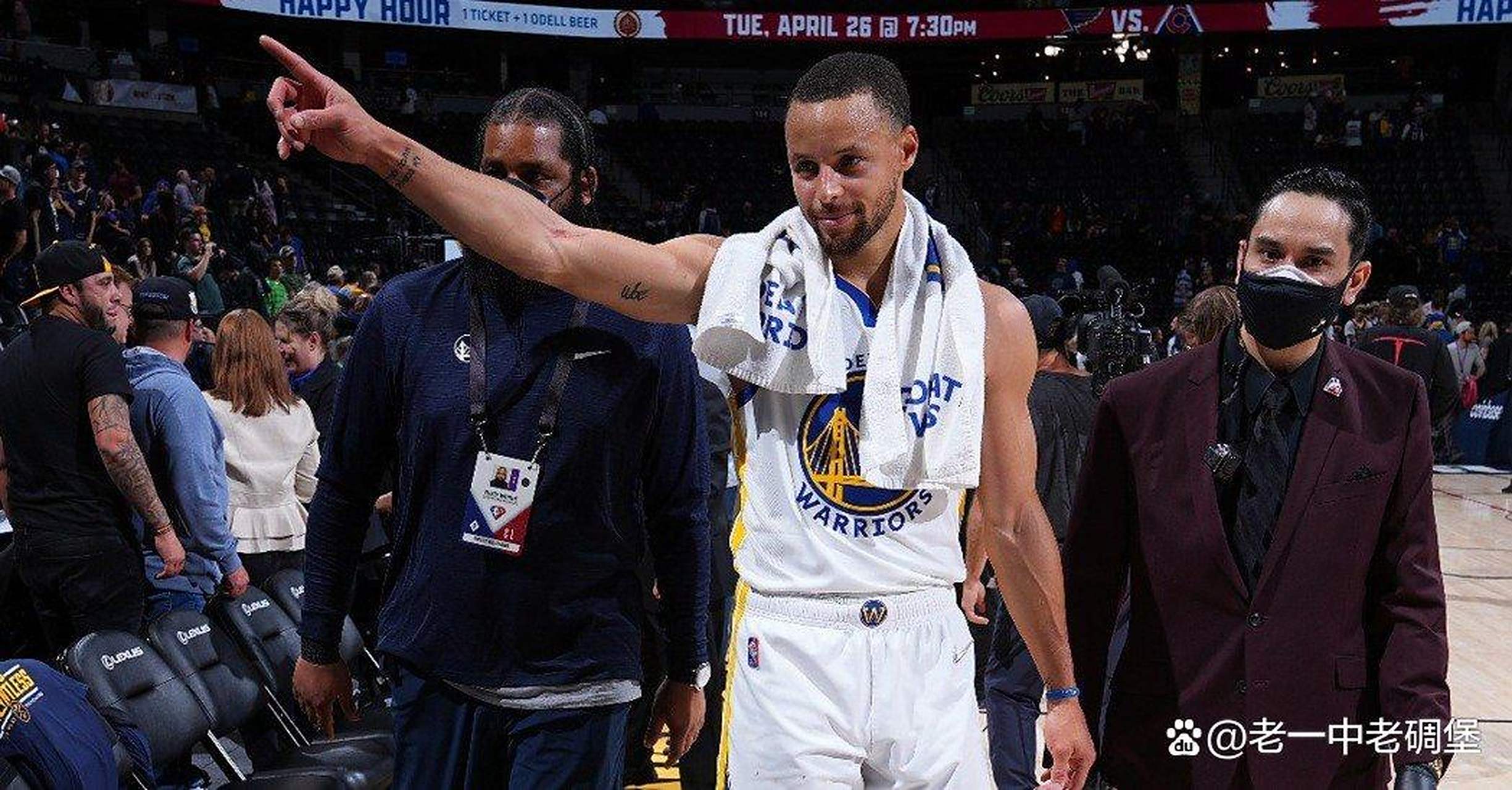 开云体育下载-雄鹿轻取掘金，塔图姆完成帽子戏法