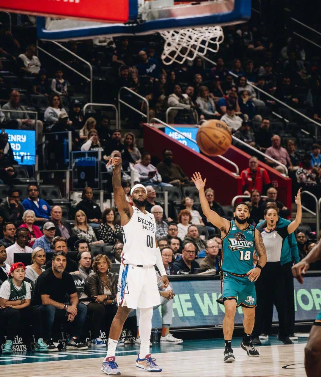 公牛失利太阳,季后赛形势严峻 公牛失利太阳,季后赛形势严峻