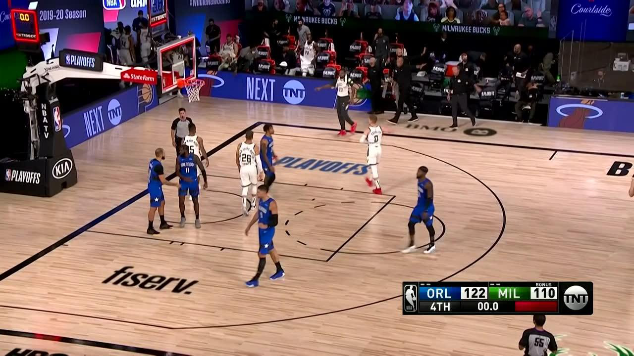 开云体育官方网站-国王力克雄鹿,武切维奇刷新纪录