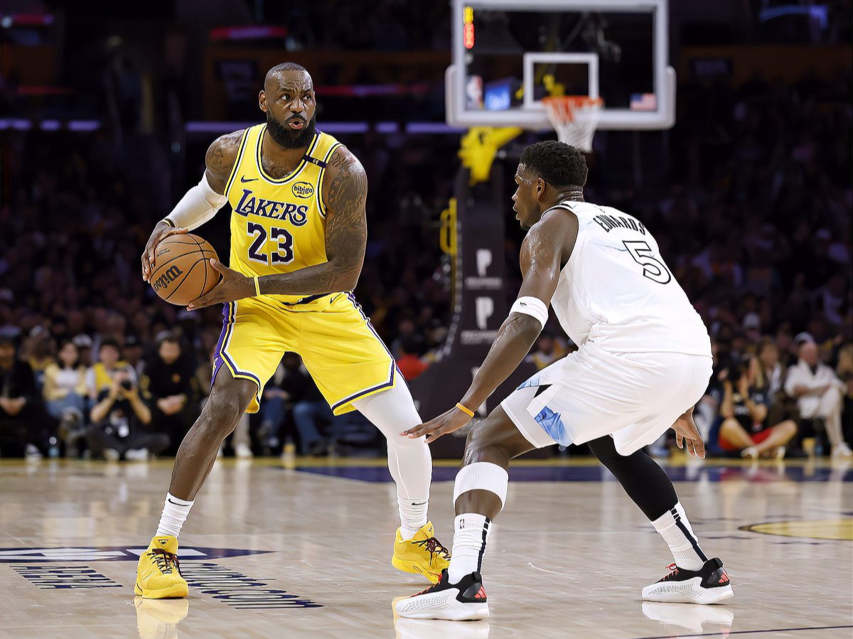 开云体育-森林狼球员分享训练感受,展望新赛季表现