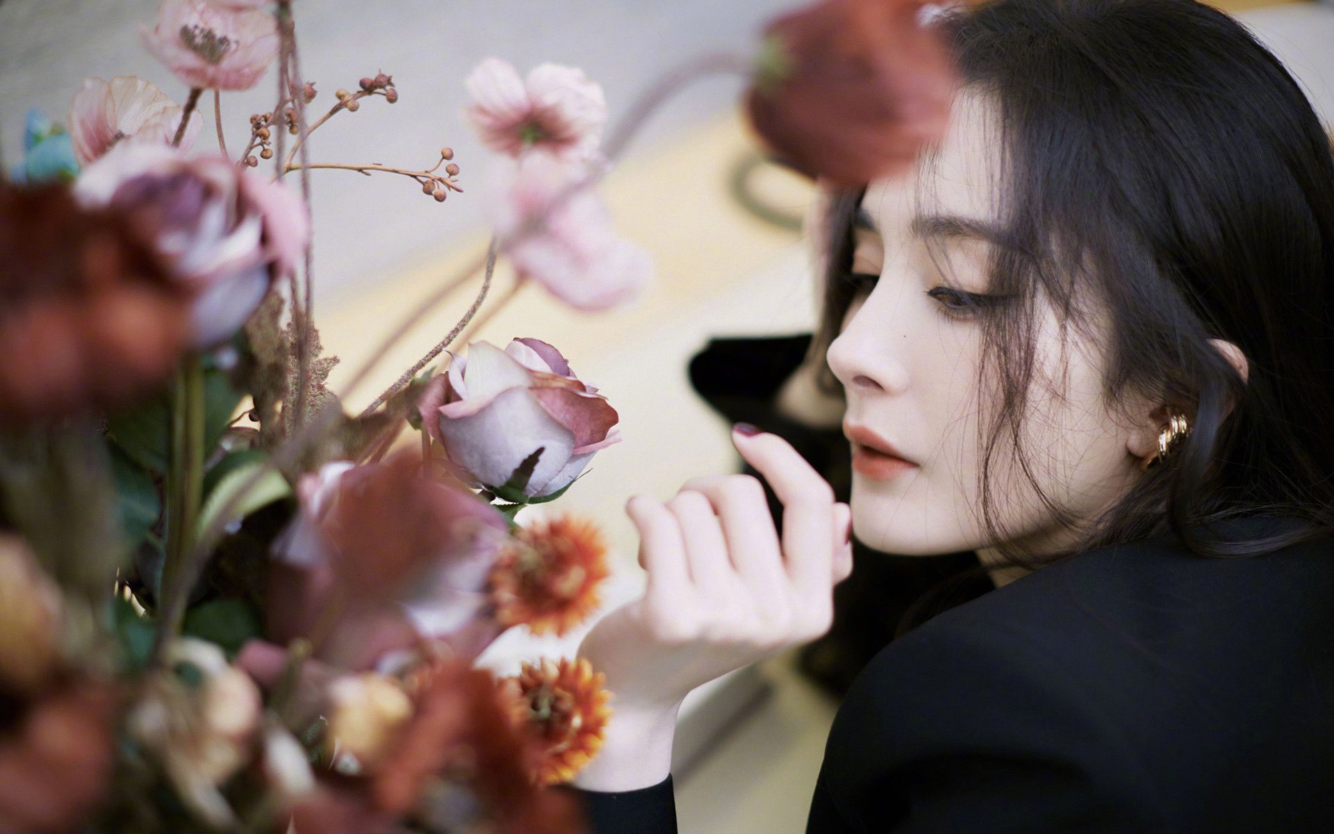 开云体育app-铁骑踏碎奥兰多，浓眉两端的绝对统治，让魔术所有防守沦为徒劳