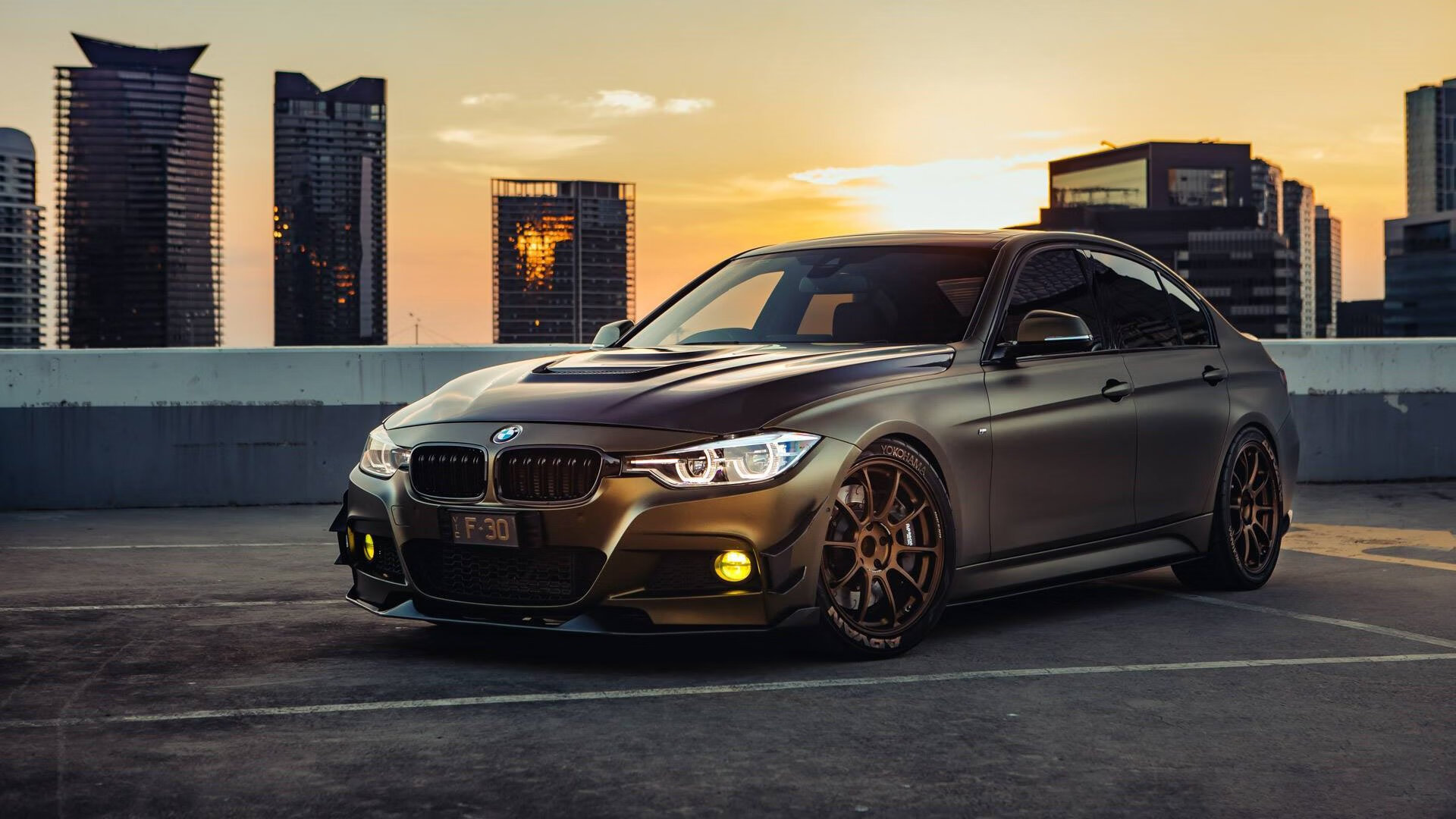 暗夜狂飙，基米希于F1街道赛之夜的致命一击